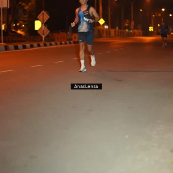 Runner Photo 8156103