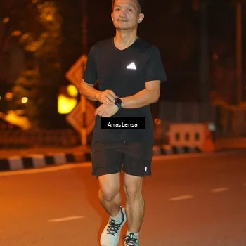 Runner Photo 8156107