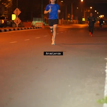 Runner Photo 8156111