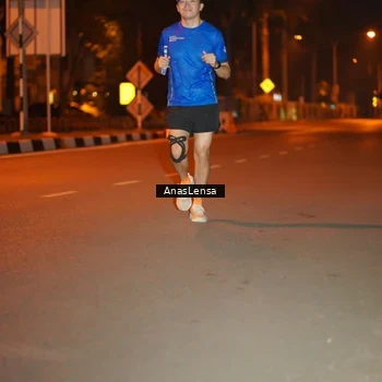 Runner Photo 8156121