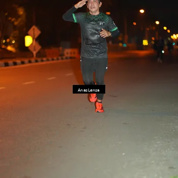 Runner Photo 8156130
