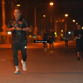 Runner Photo 8156141