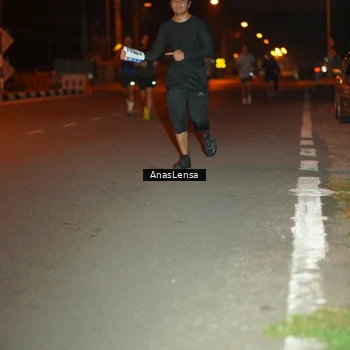 Runner Photo 8156154