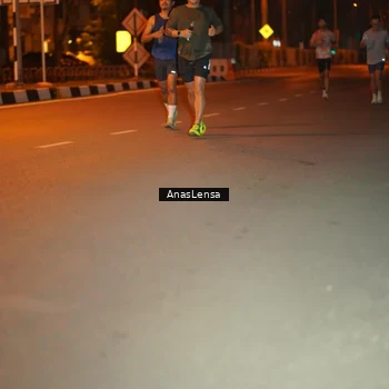 Runner Photo 8156160