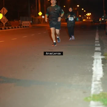Runner Photo 8156183