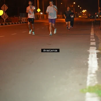 Runner Photo 8156185
