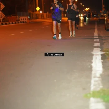 Runner Photo 8156211