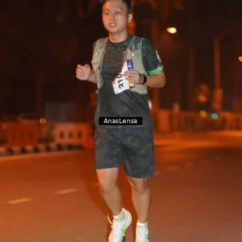 Runner Photo 8156212