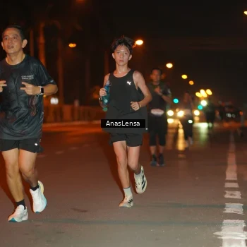 Runner Photo 8156219