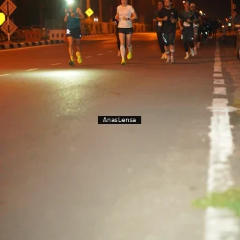 Runner Photo 8156259