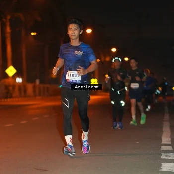 Runner Photo 8156283