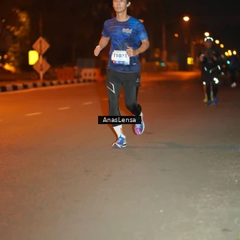 Runner Photo 8156290
