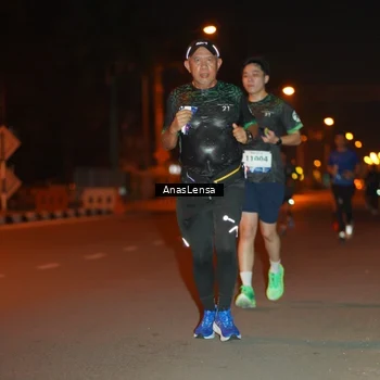 Runner Photo 8156294