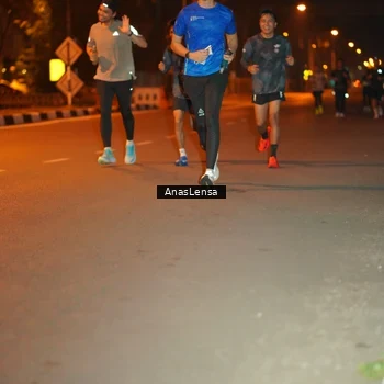 Runner Photo 8156296