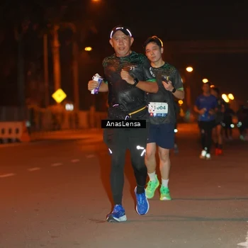 Runner Photo 8156298