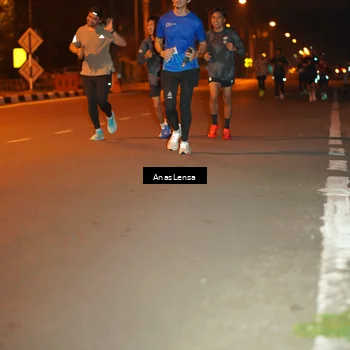 Runner Photo 8156302