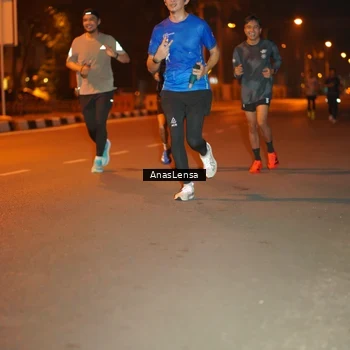 Runner Photo 8156309