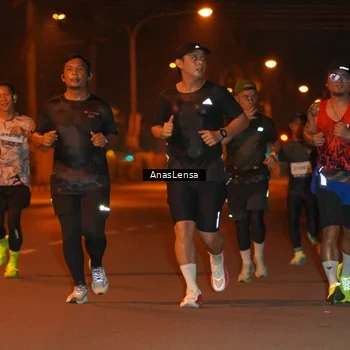 Runner Photo 8156313