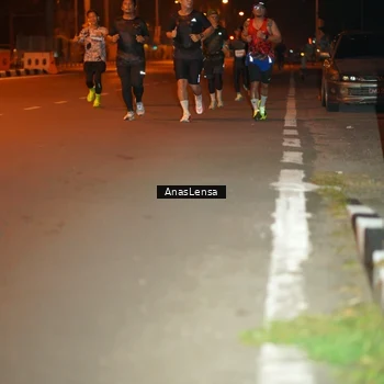 Runner Photo 8156316