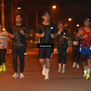 Runner Photo 8156324