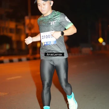 Runner Photo 8156339