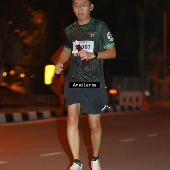 Runner Photo 8156381