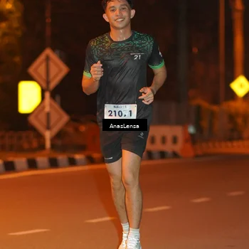 Runner Photo 8156387