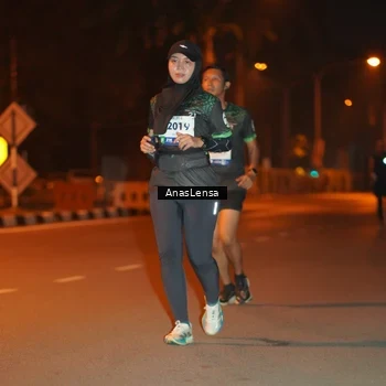 Runner Photo 8156439