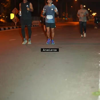 Runner Photo 8156445