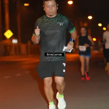 Runner Photo 8156463