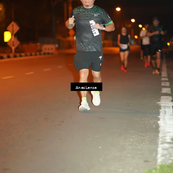 Runner Photo 8156470