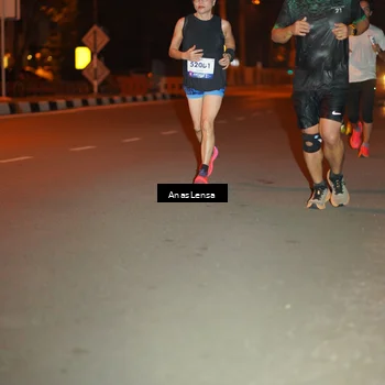 Runner Photo 8156476