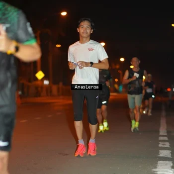 Runner Photo 8156481