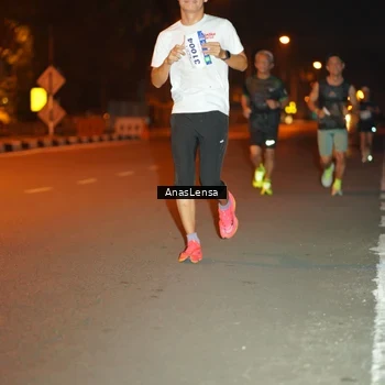 Runner Photo 8156483