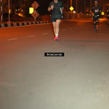 Runner Photo 8156534