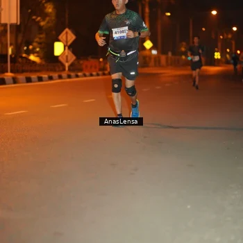 Runner Photo 8156538