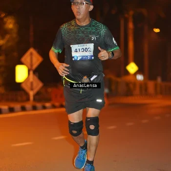 Runner Photo 8156551