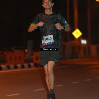 Runner Photo 8156557