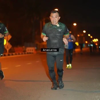 Runner Photo 8156563