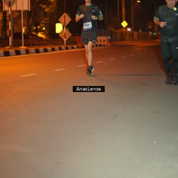 Runner Photo 8156566