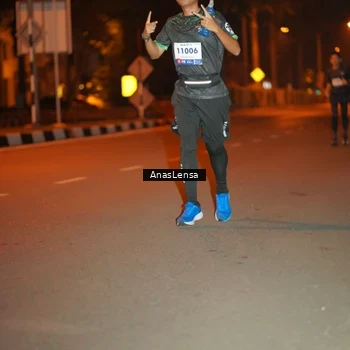Runner Photo 8156618