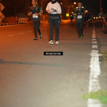 Runner Photo 8156629