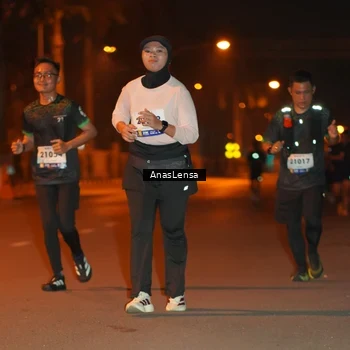 Runner Photo 8156631