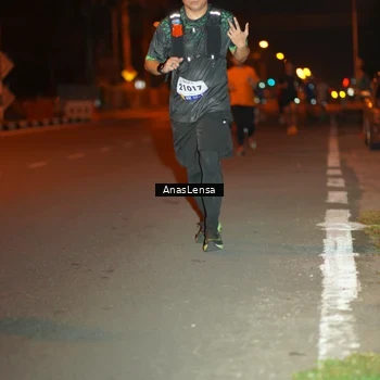 Runner Photo 8156644