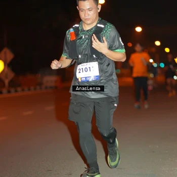 Runner Photo 8156648