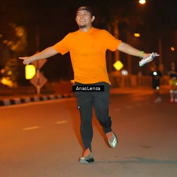 Runner Photo 8156650