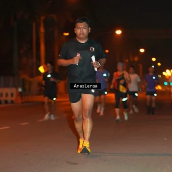 Runner Photo 8156659