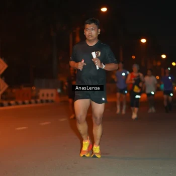 Runner Photo 8156661