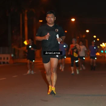 Runner Photo 8156663