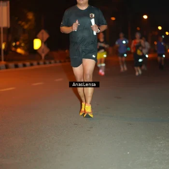 Runner Photo 8156664